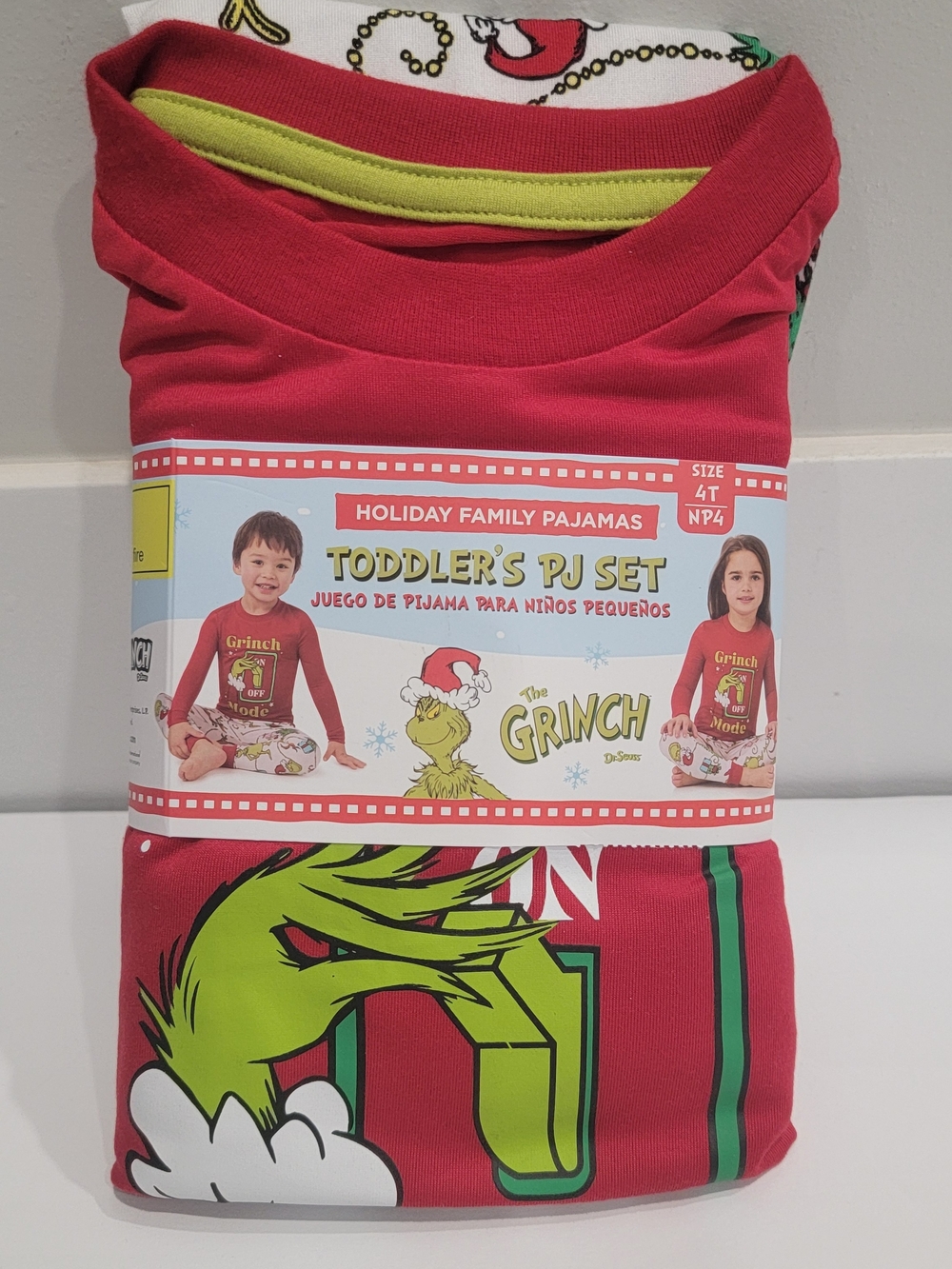2 piece The Grinch Pajama Set